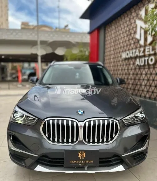 BMW X1 2020 Gray Used for Sale - 3