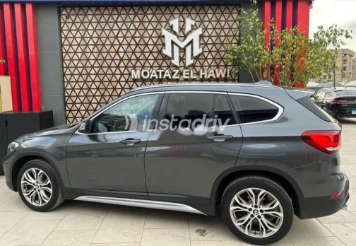 BMW X1 2020 Gray Used for Sale - 8