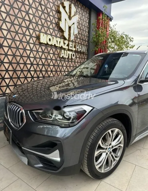 BMW X1 2020 Gray Used for Sale - 10