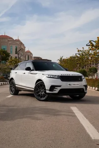 لاند روفر رنج روفر 2024 أبيض مستعملة للبيع