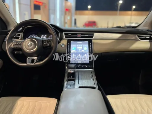 ام جى ار اكس 5 2024 رمادي مستعملة للبيع - 8