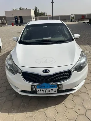Kia Cerato 2015 White Used for Sale
