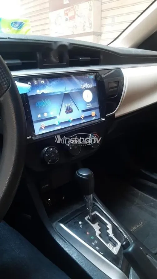 Toyota Corolla 2014 White Used for Sale - 7