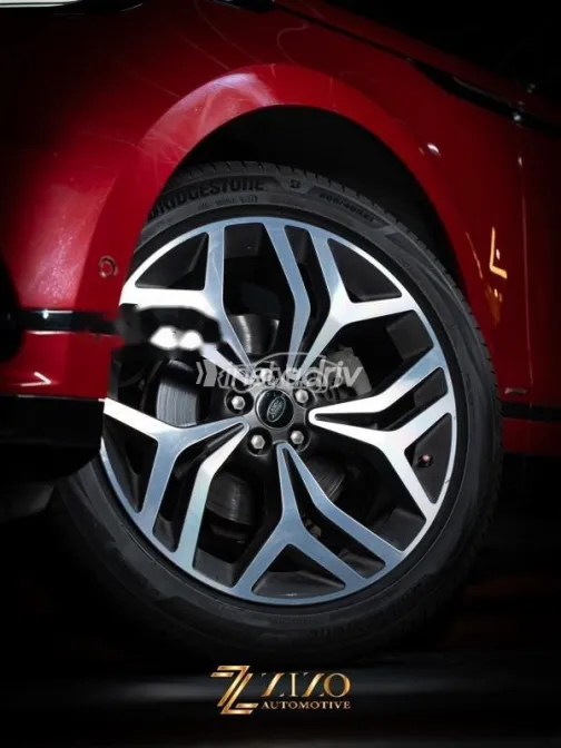 Land Rover Velar 2020 Red Used for Sale - 8