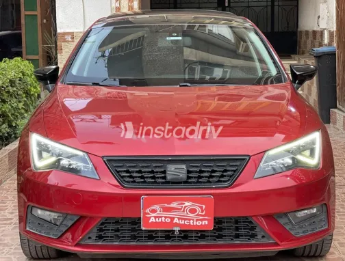 سيات ليون 2018 أحمر مستعملة للبيع - 1