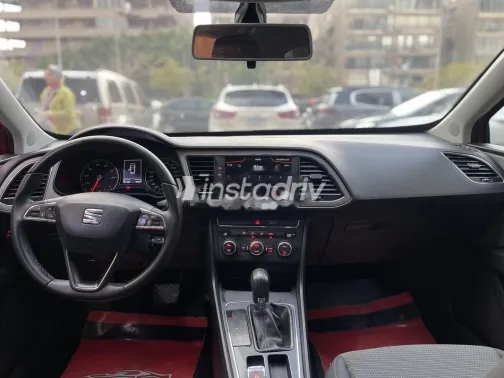 سيات ليون 2018 أحمر مستعملة للبيع - 7