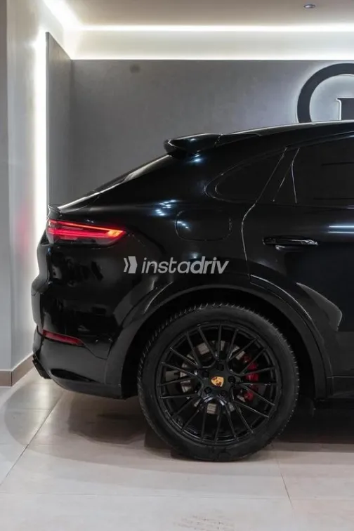 Porsche Cayenne S 2022 Black Used for Sale - 8