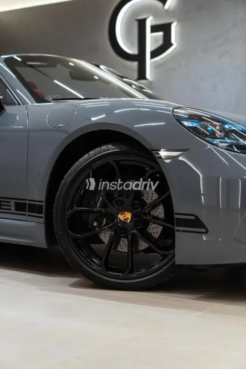 Porsche Boxster 2024 Gray Used for Sale - 4