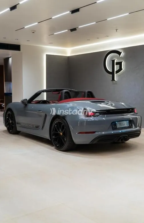 Porsche Boxster 2024 Gray Used for Sale - 6