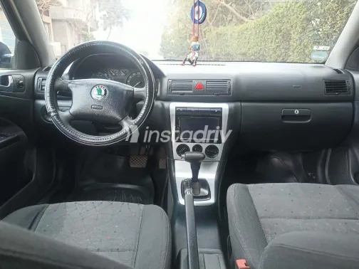 سكودا اوكتافيا A4 2003 أبيض مستعملة للبيع - 7