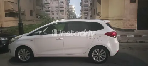Kia Carens 2016 White Used for Sale - 1