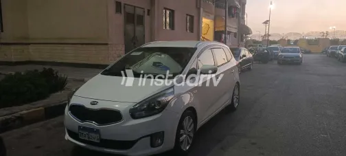 Kia Carens 2016 White Used for Sale - 2