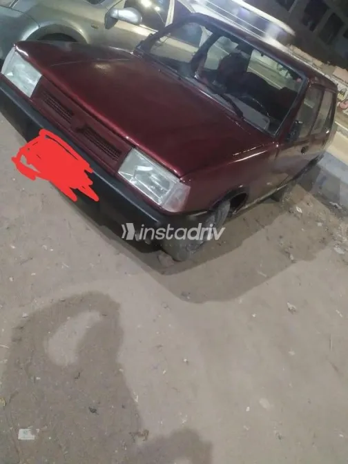 فيات شاهين 2001 أحمر غامق مستعملة للبيع - 4