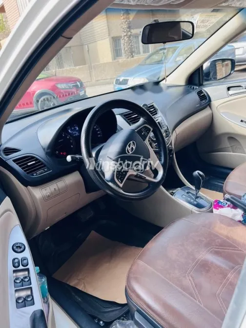 هيونداي اكسنت RB 2017 أبيض مستعملة للبيع - 5