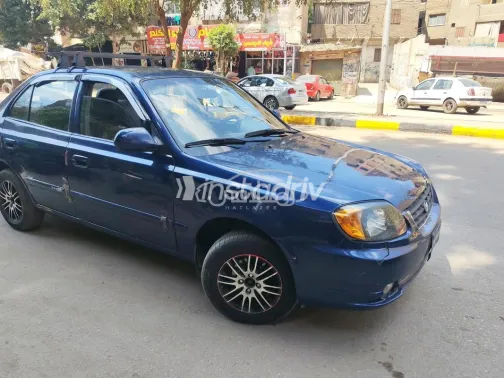 هيونداي فيرنا 2008 أزرق مستعملة للبيع - 1