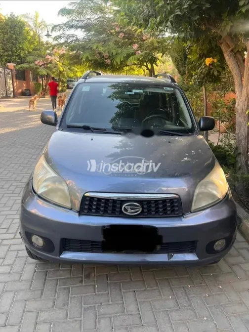 دايهاتسو تيريوس 2012 فضي مستعملة للبيع - 1