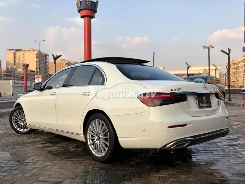 Mercedes E 300 2021 White Used for Sale - 4