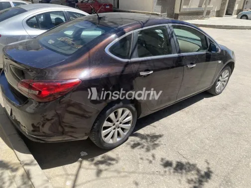 اوبل أسترا 2013 موكا مستعملة للبيع - 1