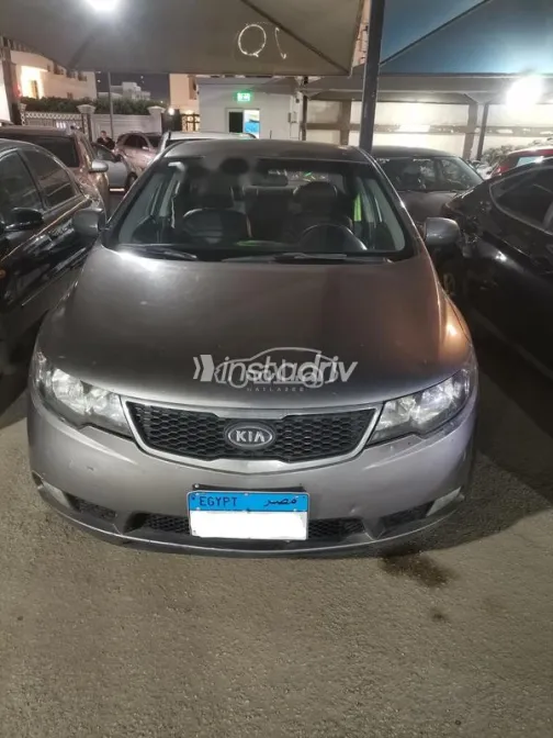 كيا سيراتو 2013 رمادي مستعملة للبيع - 1