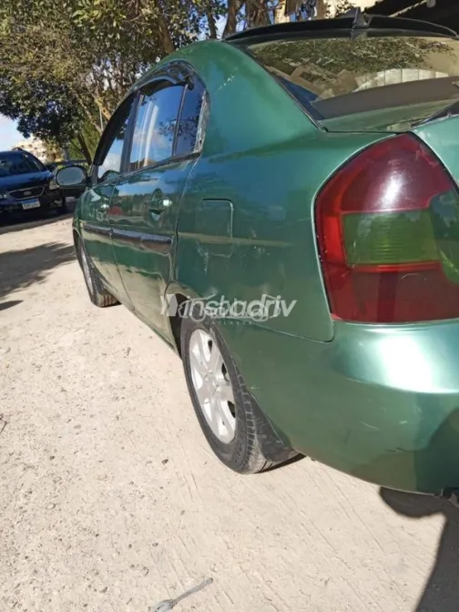 هيونداي اكسنت 2006 أخضر مستعملة للبيع - 6