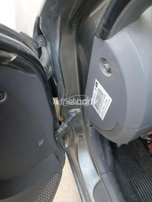 Hyundai Verna 2014 Petroleum Used for Sale - 3