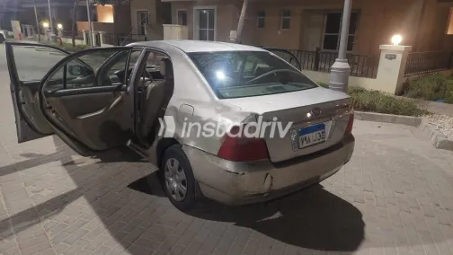 Toyota Corolla 2007 Gold Used for Sale - 3