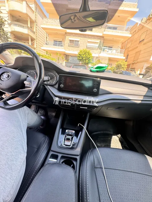 سكودا اوكتافيا 2021 أبيض مستعملة للبيع - 1