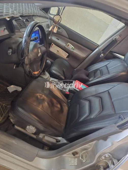 ميتسوبيشي لانسر بومة 2006 فضي مستعملة للبيع - 6