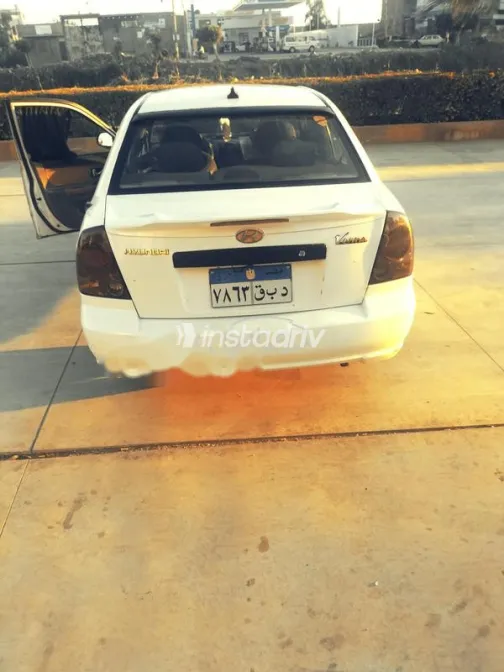 هيونداي فيرنا 2012 أبيض مستعملة للبيع - 9