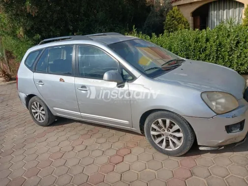 Kia Carens 2011 Silver Used for Sale - 2