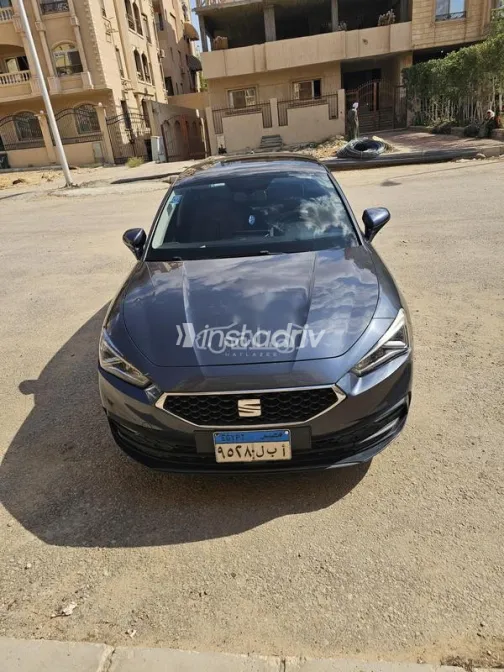 سيات ليون 2021 أبيض مستعملة للبيع - 1