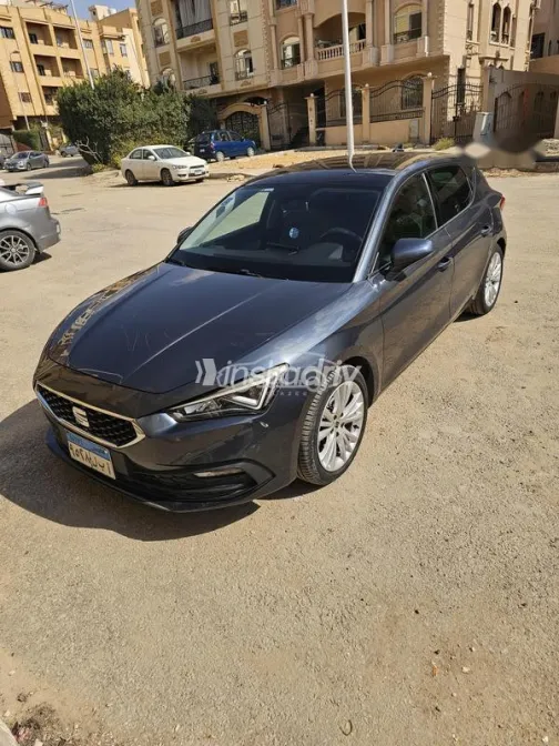 سيات ليون 2021 أبيض مستعملة للبيع - 2