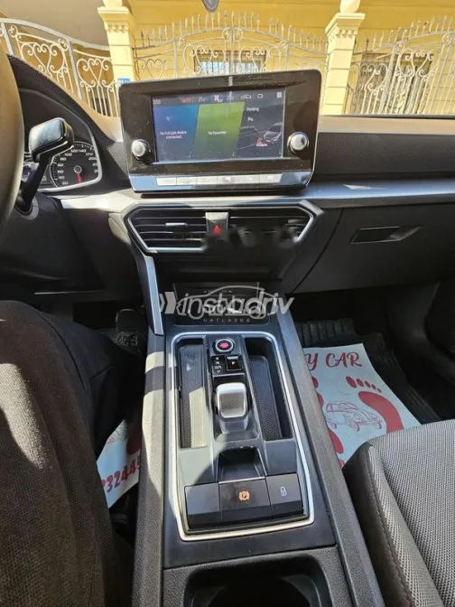 سيات ليون 2021 أبيض مستعملة للبيع - 9