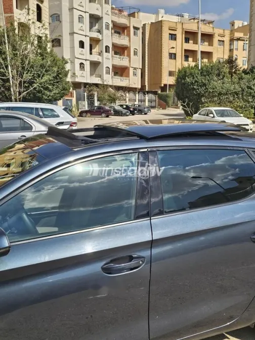 سيات ليون 2021 أبيض مستعملة للبيع - 10