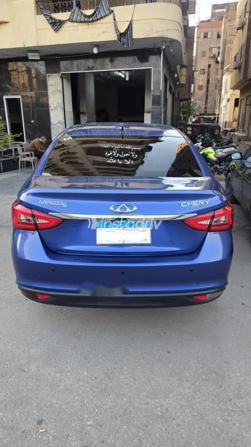 شيرى اريزو 5 2023 أبيض مستعملة للبيع - 2