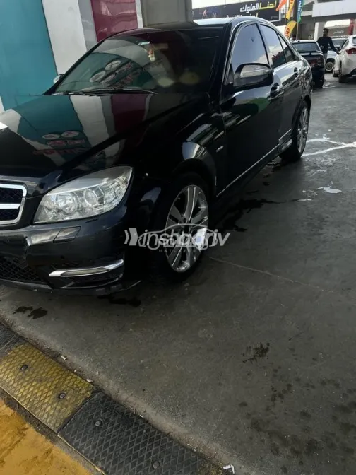 مرسيدس C 200 2008 أسود مستعملة للبيع - 4