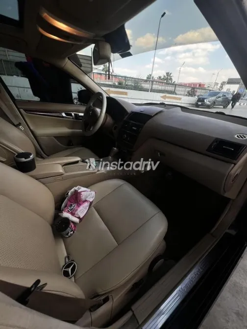 مرسيدس C 200 2008 أسود مستعملة للبيع - 9