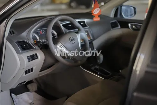 نيسان سنترا 2022 أبيض مستعملة للبيع - 3