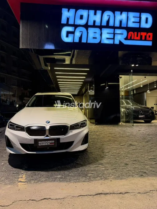 بي ام دبليو I3 2024 أبيض مستعملة للبيع - 1
