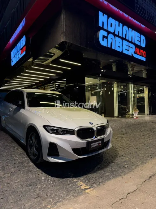 بي ام دبليو I3 2024 أبيض مستعملة للبيع - 3
