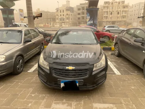 شيفروليه كروز 2017 أبيض مستعملة للبيع - 2