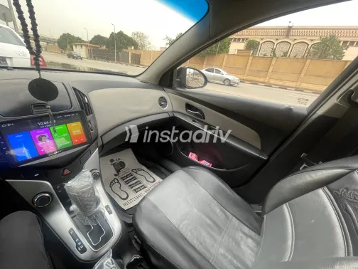 شيفروليه كروز 2017 أبيض مستعملة للبيع - 5