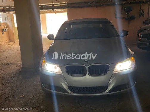 BMW 318 2011 White Used for Sale - 2