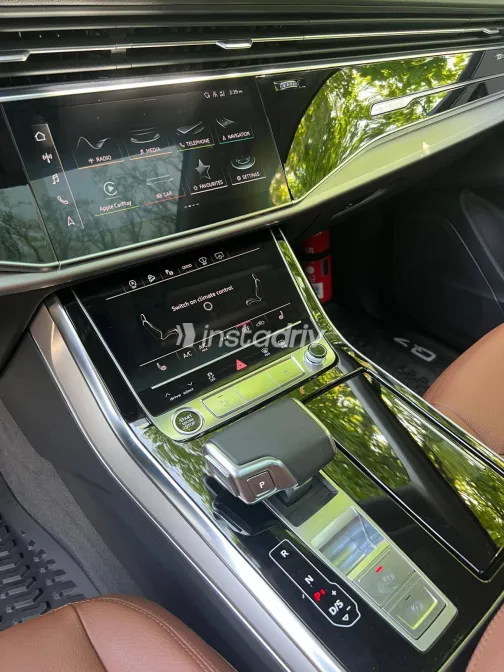 Audi Q7 2023 White Used for Sale - 5