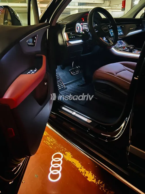 Audi Q7 2023 White Used for Sale - 6