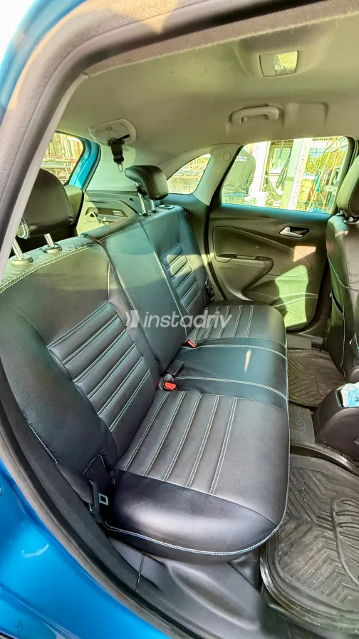 Opel Crossland 2019 White Used for Sale - 8