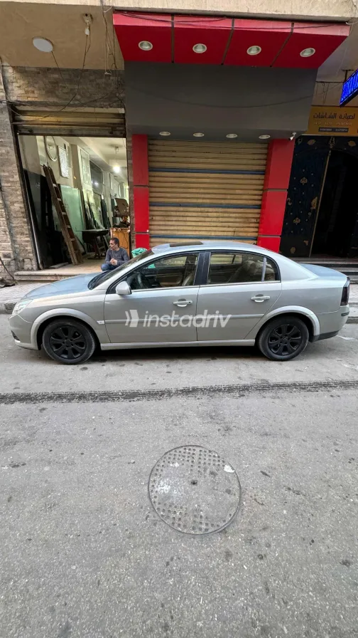 Opel Vectra 2008 White Used for Sale - 2