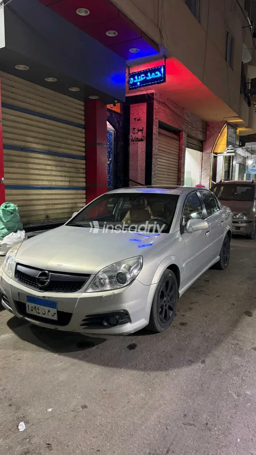 Opel Vectra 2008 White Used for Sale - 7