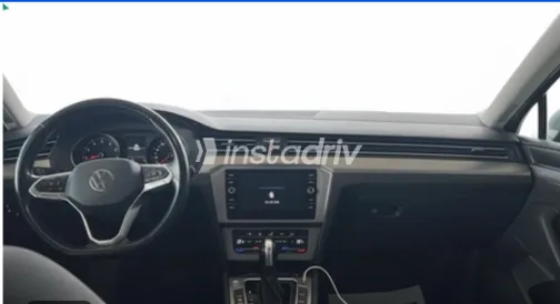 فولكس فاغن باسات 2021 أبيض مستعملة للبيع - 2