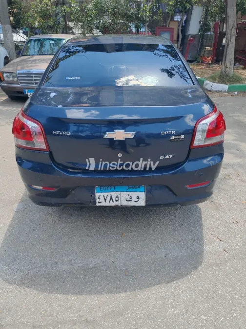 شيفروليه أوبترا 2017 أبيض مستعملة للبيع - 3